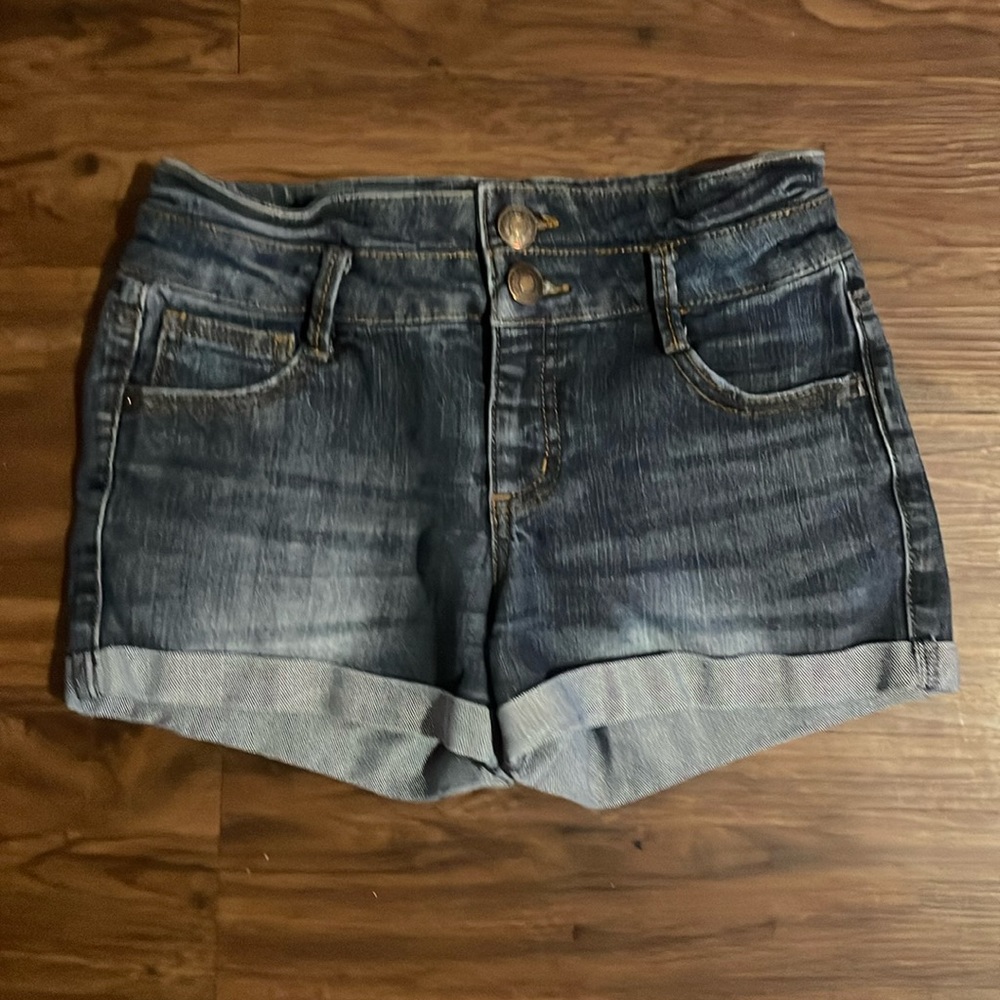 high waisted jeans shorts